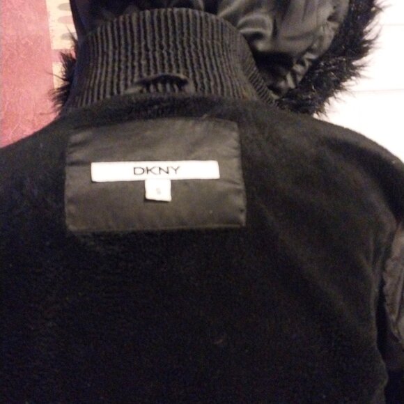 DKNY Puffer Hooded Coat - Picture 13 of 13